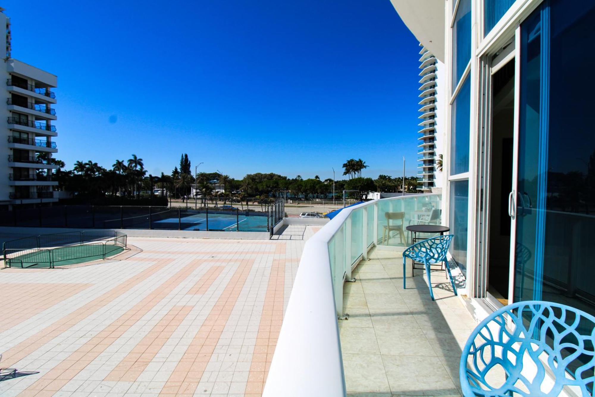 Castle L5 Oceanview Double-Loft With Pool, Beach Access, Tennis, Free Parking! Βίλα Μαϊάμι Μπιτς Εξωτερικό φωτογραφία